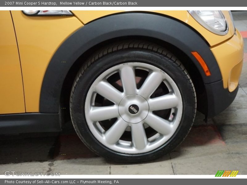 Mellow Yellow / Carbon Black/Carbon Black 2007 Mini Cooper S Hardtop