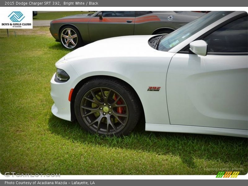 Bright White / Black 2015 Dodge Charger SRT 392