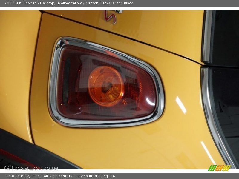 Mellow Yellow / Carbon Black/Carbon Black 2007 Mini Cooper S Hardtop