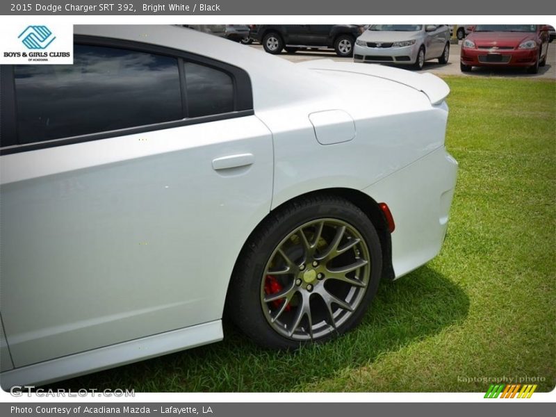 Bright White / Black 2015 Dodge Charger SRT 392