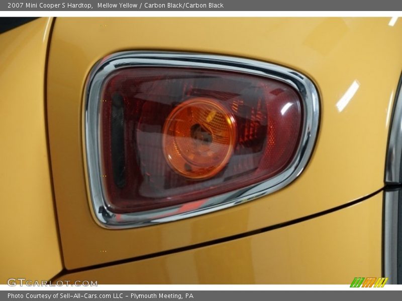 Mellow Yellow / Carbon Black/Carbon Black 2007 Mini Cooper S Hardtop