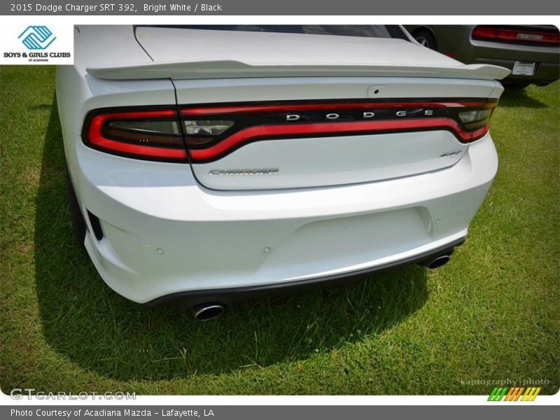 Bright White / Black 2015 Dodge Charger SRT 392