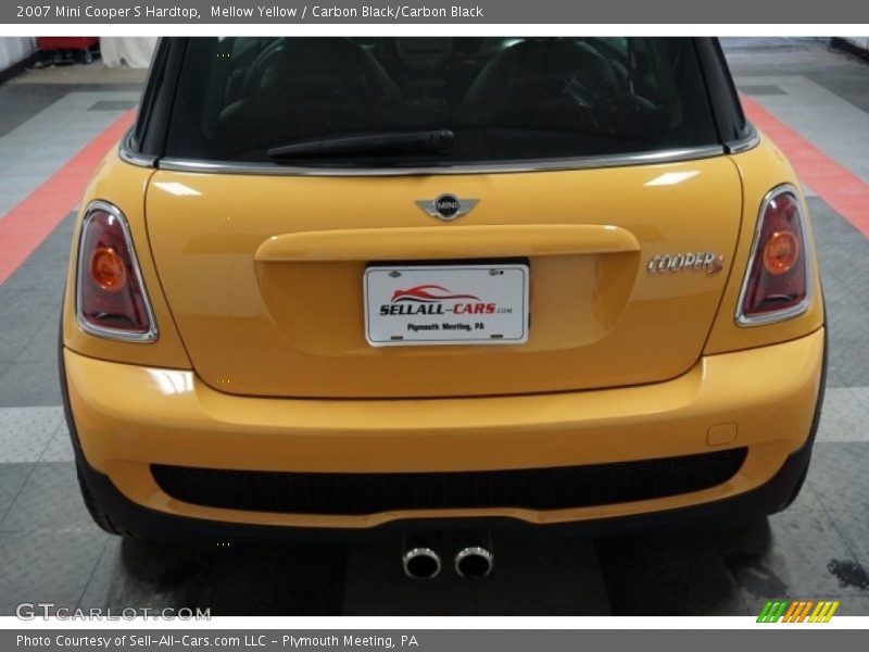 Mellow Yellow / Carbon Black/Carbon Black 2007 Mini Cooper S Hardtop