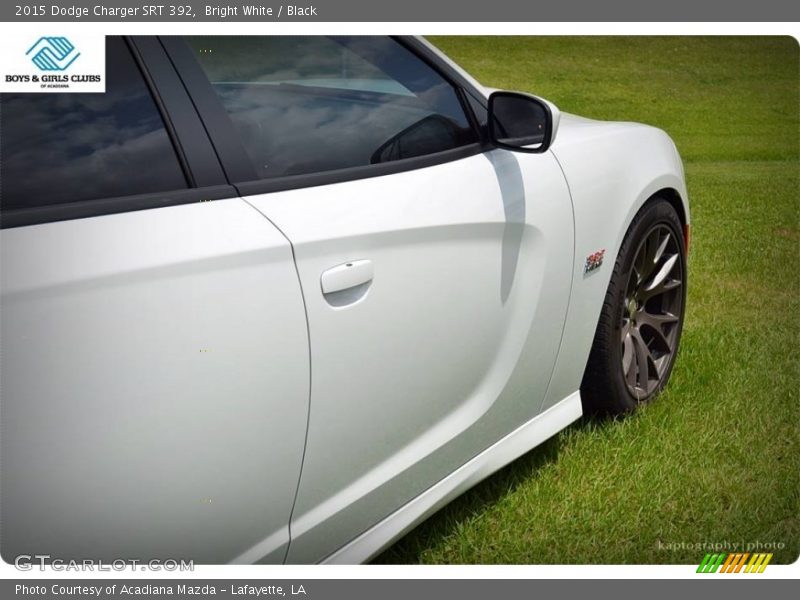 Bright White / Black 2015 Dodge Charger SRT 392