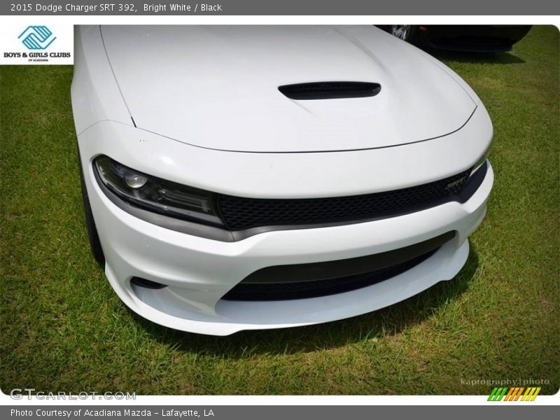 Bright White / Black 2015 Dodge Charger SRT 392
