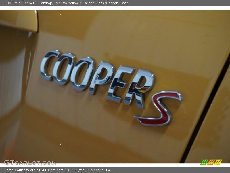 Mellow Yellow / Carbon Black/Carbon Black 2007 Mini Cooper S Hardtop