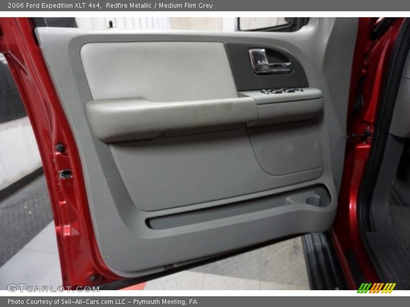 Redfire Metallic / Medium Flint Grey 2006 Ford Expedition XLT 4x4