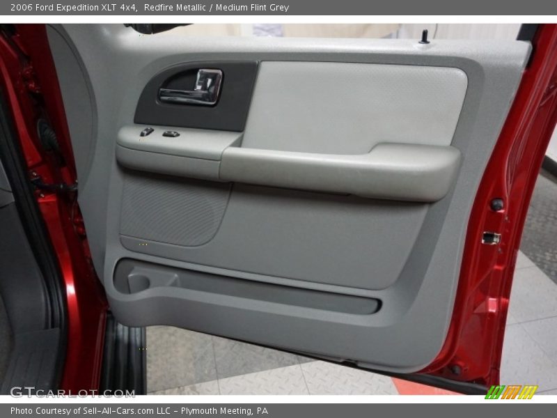 Redfire Metallic / Medium Flint Grey 2006 Ford Expedition XLT 4x4