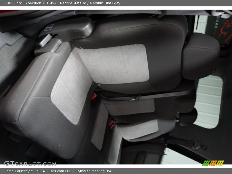 Redfire Metallic / Medium Flint Grey 2006 Ford Expedition XLT 4x4