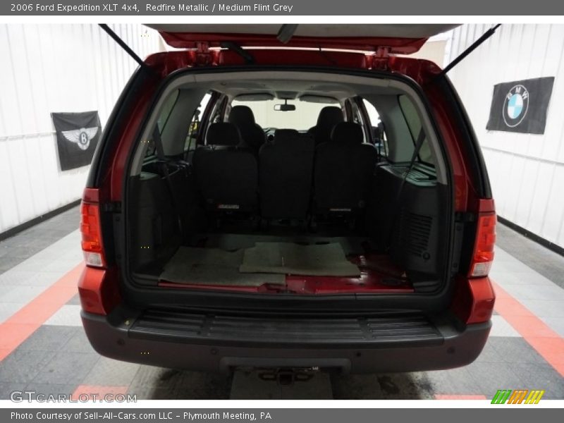 Redfire Metallic / Medium Flint Grey 2006 Ford Expedition XLT 4x4