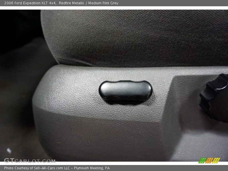 Redfire Metallic / Medium Flint Grey 2006 Ford Expedition XLT 4x4