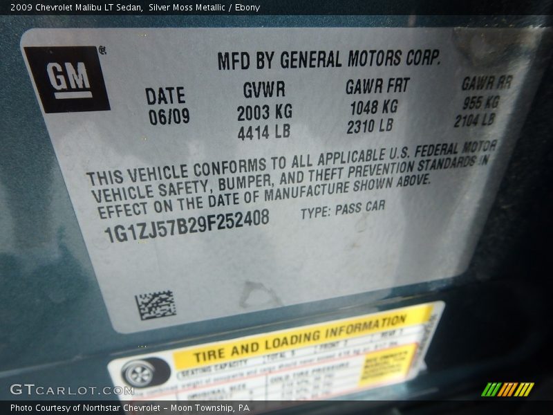 Silver Moss Metallic / Ebony 2009 Chevrolet Malibu LT Sedan