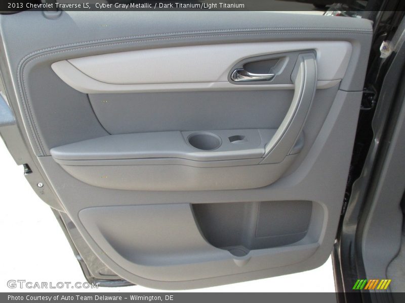 Cyber Gray Metallic / Dark Titanium/Light Titanium 2013 Chevrolet Traverse LS