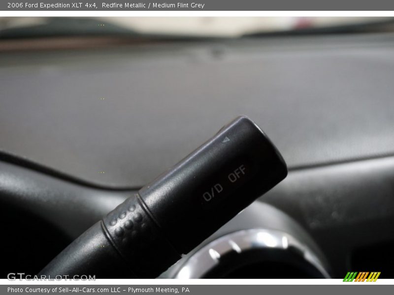 Redfire Metallic / Medium Flint Grey 2006 Ford Expedition XLT 4x4