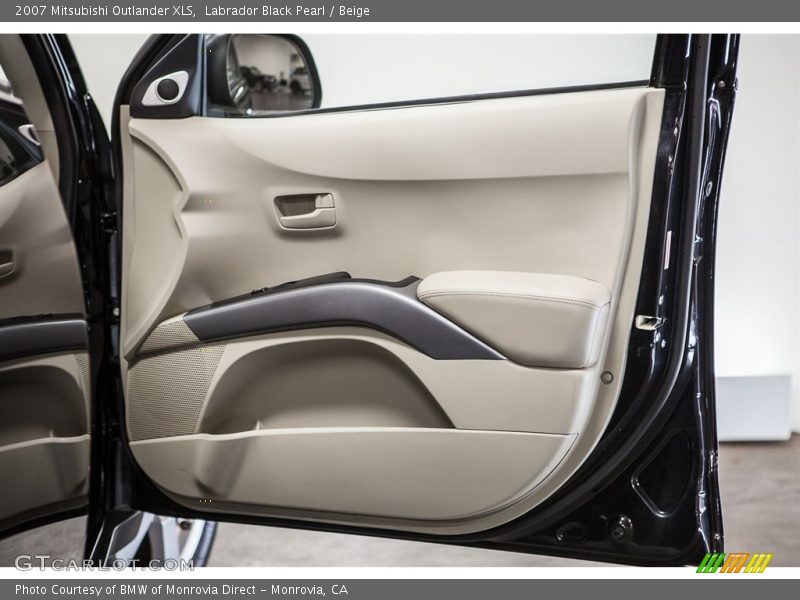 Labrador Black Pearl / Beige 2007 Mitsubishi Outlander XLS