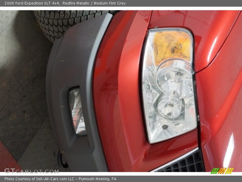 Redfire Metallic / Medium Flint Grey 2006 Ford Expedition XLT 4x4