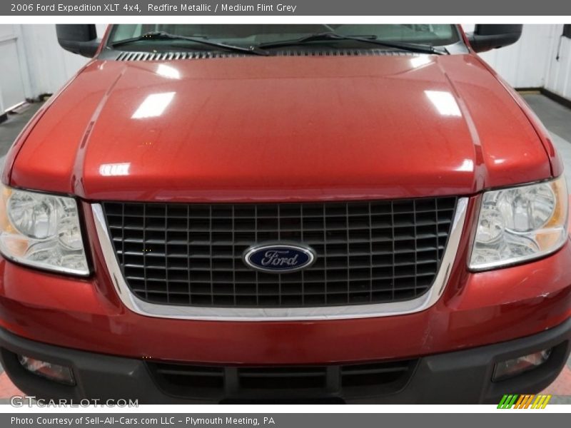 Redfire Metallic / Medium Flint Grey 2006 Ford Expedition XLT 4x4
