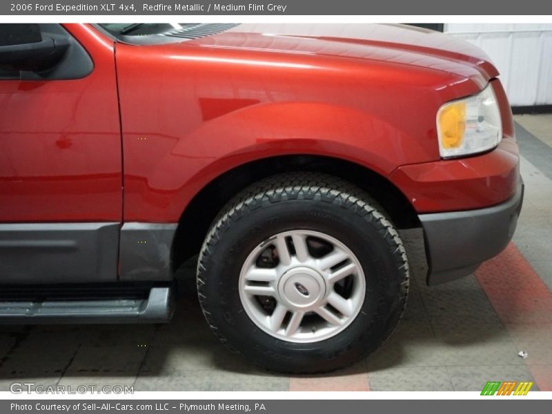 Redfire Metallic / Medium Flint Grey 2006 Ford Expedition XLT 4x4