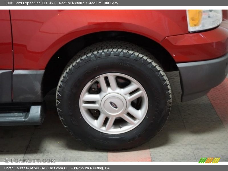 Redfire Metallic / Medium Flint Grey 2006 Ford Expedition XLT 4x4