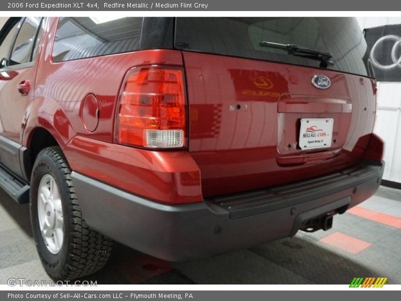 Redfire Metallic / Medium Flint Grey 2006 Ford Expedition XLT 4x4