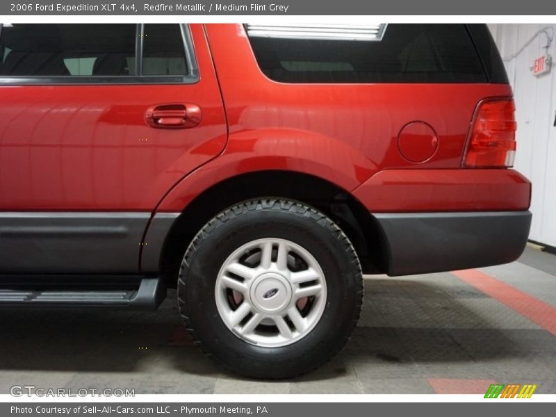 Redfire Metallic / Medium Flint Grey 2006 Ford Expedition XLT 4x4