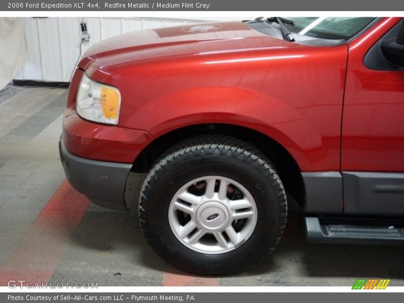 Redfire Metallic / Medium Flint Grey 2006 Ford Expedition XLT 4x4