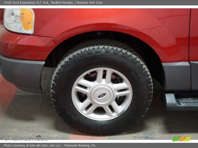 Redfire Metallic / Medium Flint Grey 2006 Ford Expedition XLT 4x4