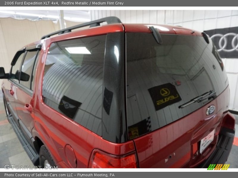 Redfire Metallic / Medium Flint Grey 2006 Ford Expedition XLT 4x4
