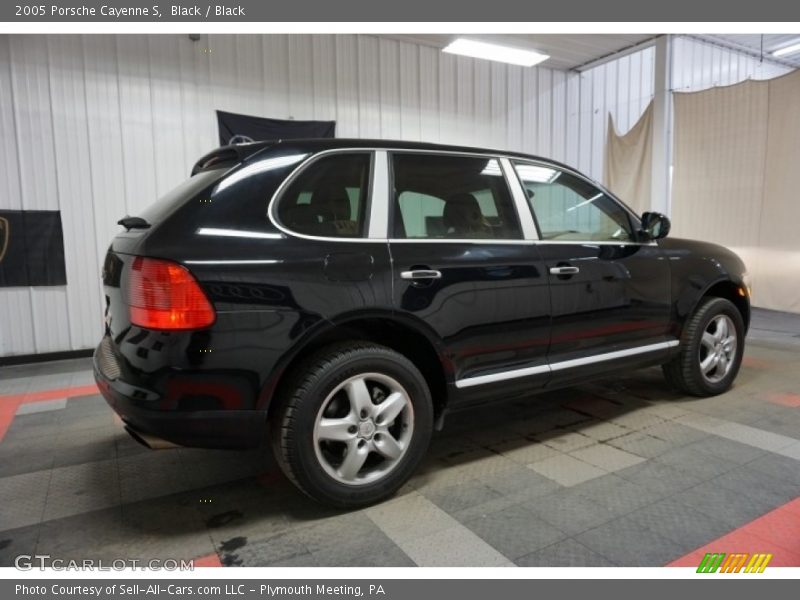 Black / Black 2005 Porsche Cayenne S