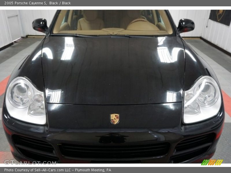 Black / Black 2005 Porsche Cayenne S