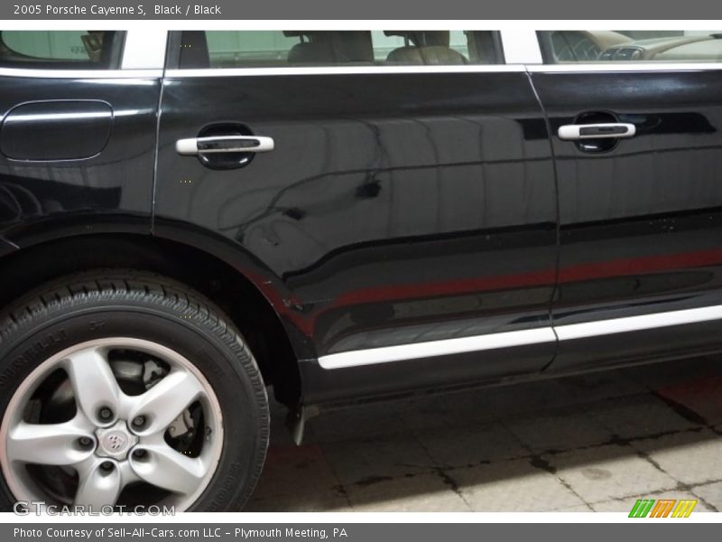 Black / Black 2005 Porsche Cayenne S