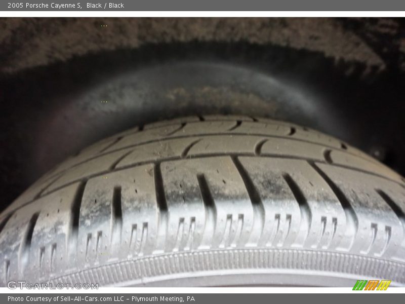 Black / Black 2005 Porsche Cayenne S