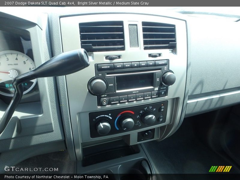 Bright Silver Metallic / Medium Slate Gray 2007 Dodge Dakota SLT Quad Cab 4x4