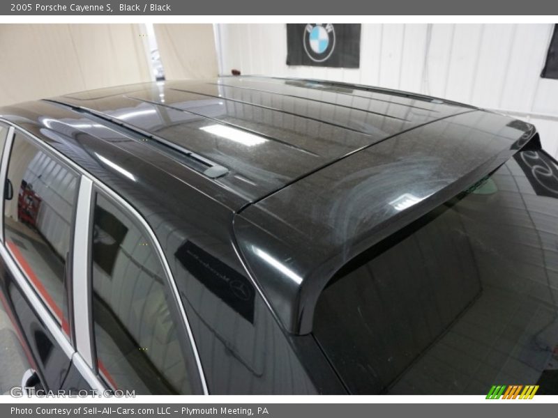 Black / Black 2005 Porsche Cayenne S