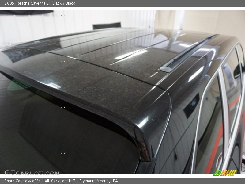 Black / Black 2005 Porsche Cayenne S