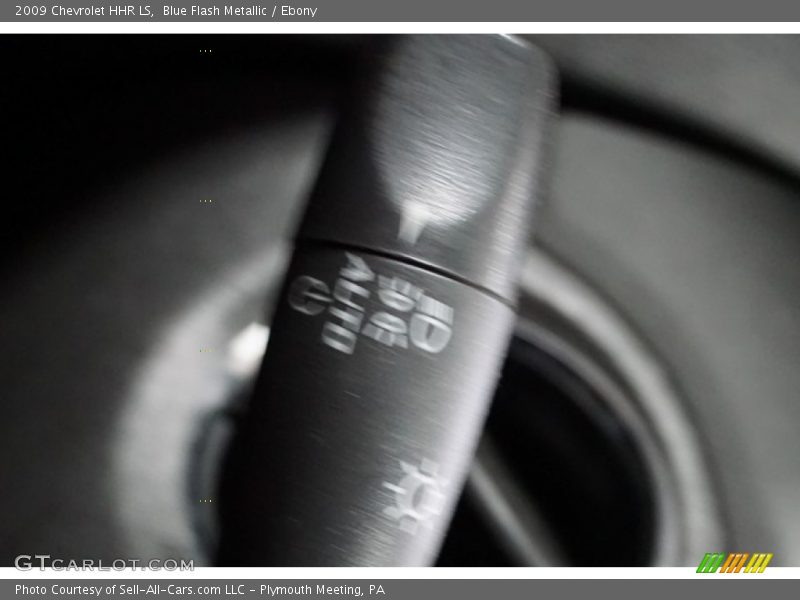 Blue Flash Metallic / Ebony 2009 Chevrolet HHR LS
