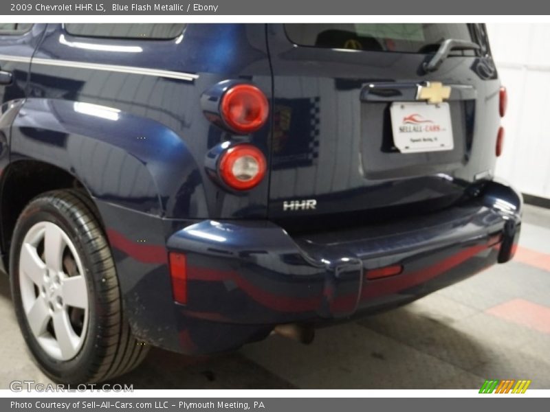 Blue Flash Metallic / Ebony 2009 Chevrolet HHR LS