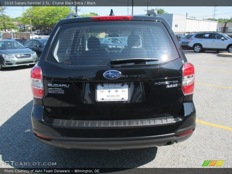 Crystal Black Silica / Black 2016 Subaru Forester 2.5i
