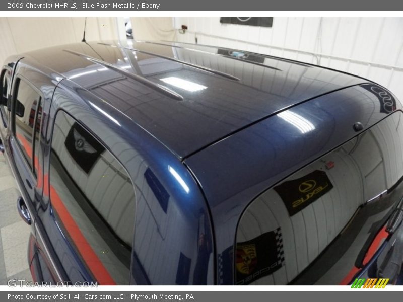 Blue Flash Metallic / Ebony 2009 Chevrolet HHR LS