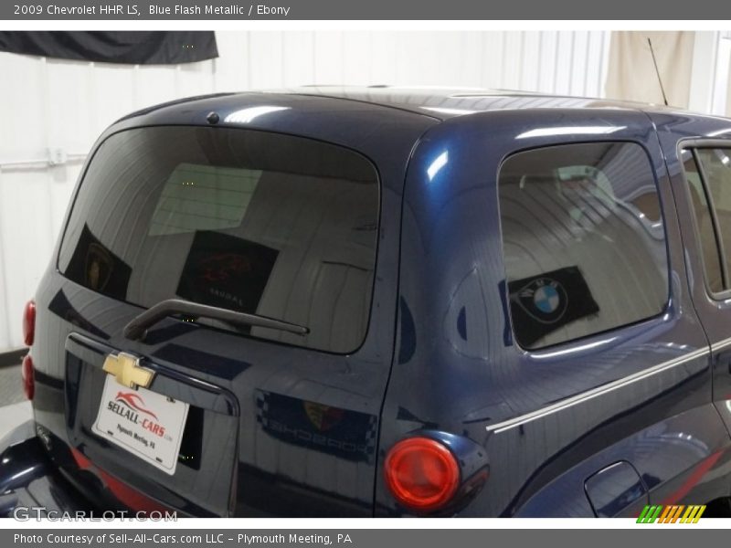 Blue Flash Metallic / Ebony 2009 Chevrolet HHR LS
