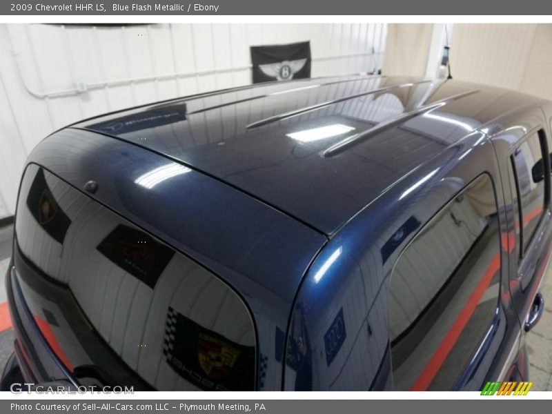 Blue Flash Metallic / Ebony 2009 Chevrolet HHR LS