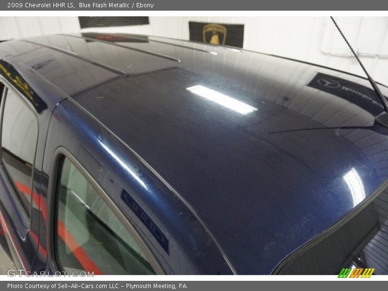 Blue Flash Metallic / Ebony 2009 Chevrolet HHR LS