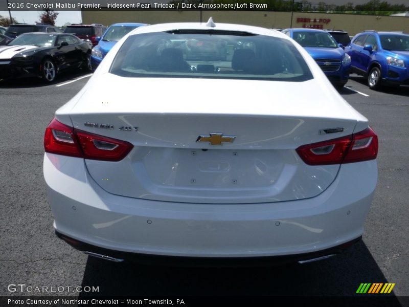 Iridescent Pearl Tricoat / Dark Atmosphere/Loft Brown 2016 Chevrolet Malibu Premier