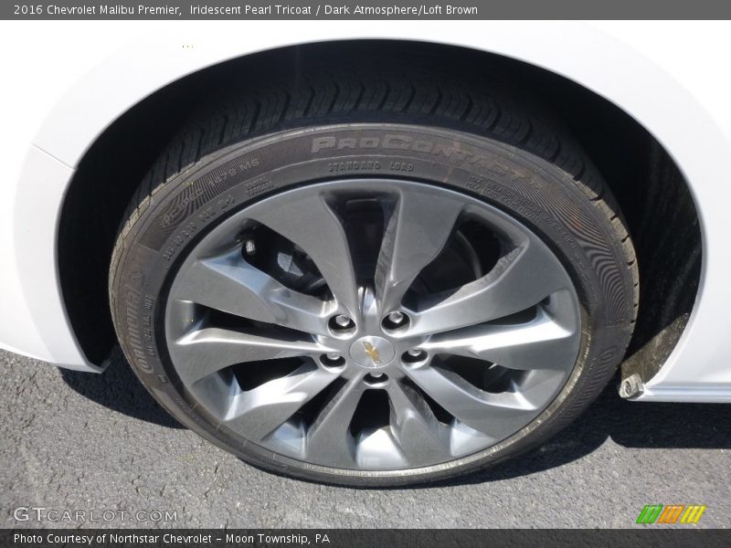 Iridescent Pearl Tricoat / Dark Atmosphere/Loft Brown 2016 Chevrolet Malibu Premier