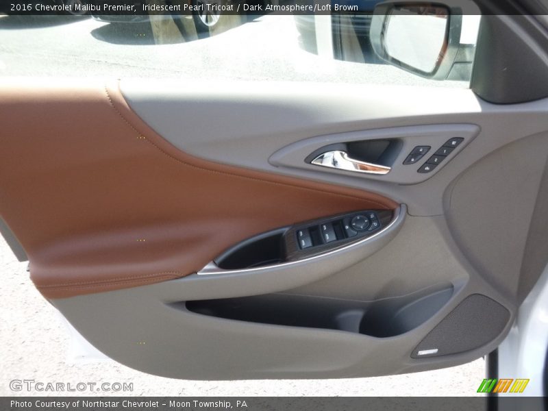 Iridescent Pearl Tricoat / Dark Atmosphere/Loft Brown 2016 Chevrolet Malibu Premier
