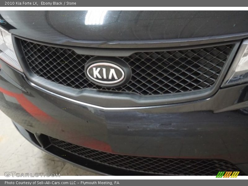 Ebony Black / Stone 2010 Kia Forte LX