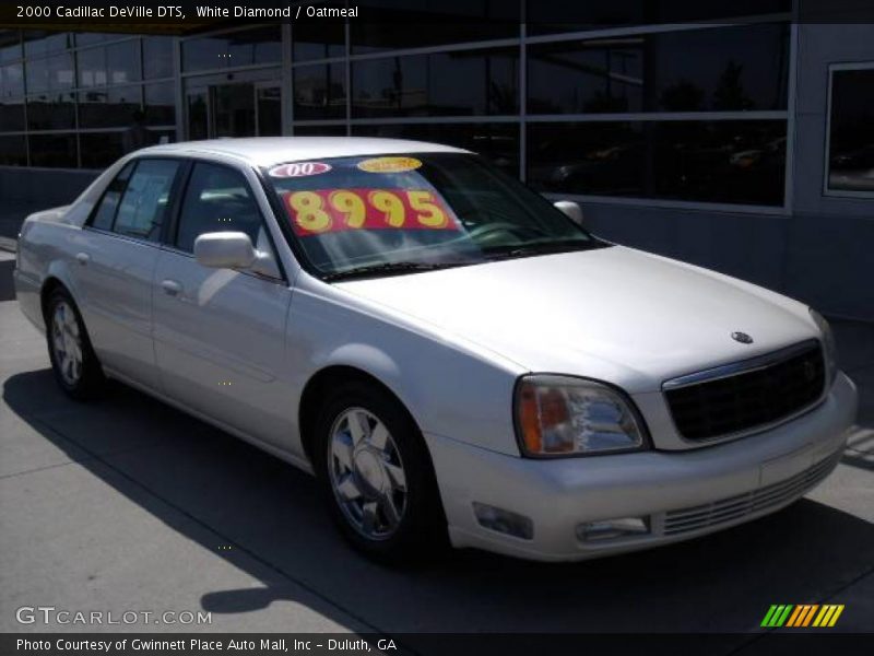 White Diamond / Oatmeal 2000 Cadillac DeVille DTS