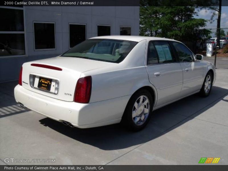 White Diamond / Oatmeal 2000 Cadillac DeVille DTS