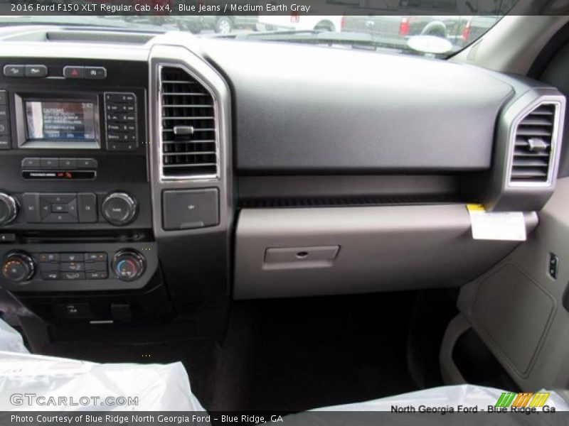 Blue Jeans / Medium Earth Gray 2016 Ford F150 XLT Regular Cab 4x4