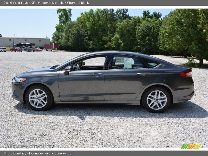 Magnetic Metallic / Charcoal Black 2016 Ford Fusion SE